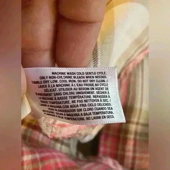 Set of 2 Old Navy Women’s 100% Cotton Plaid Flannel Long Sleeve Shirts Small‎ - Picture 14 of 16